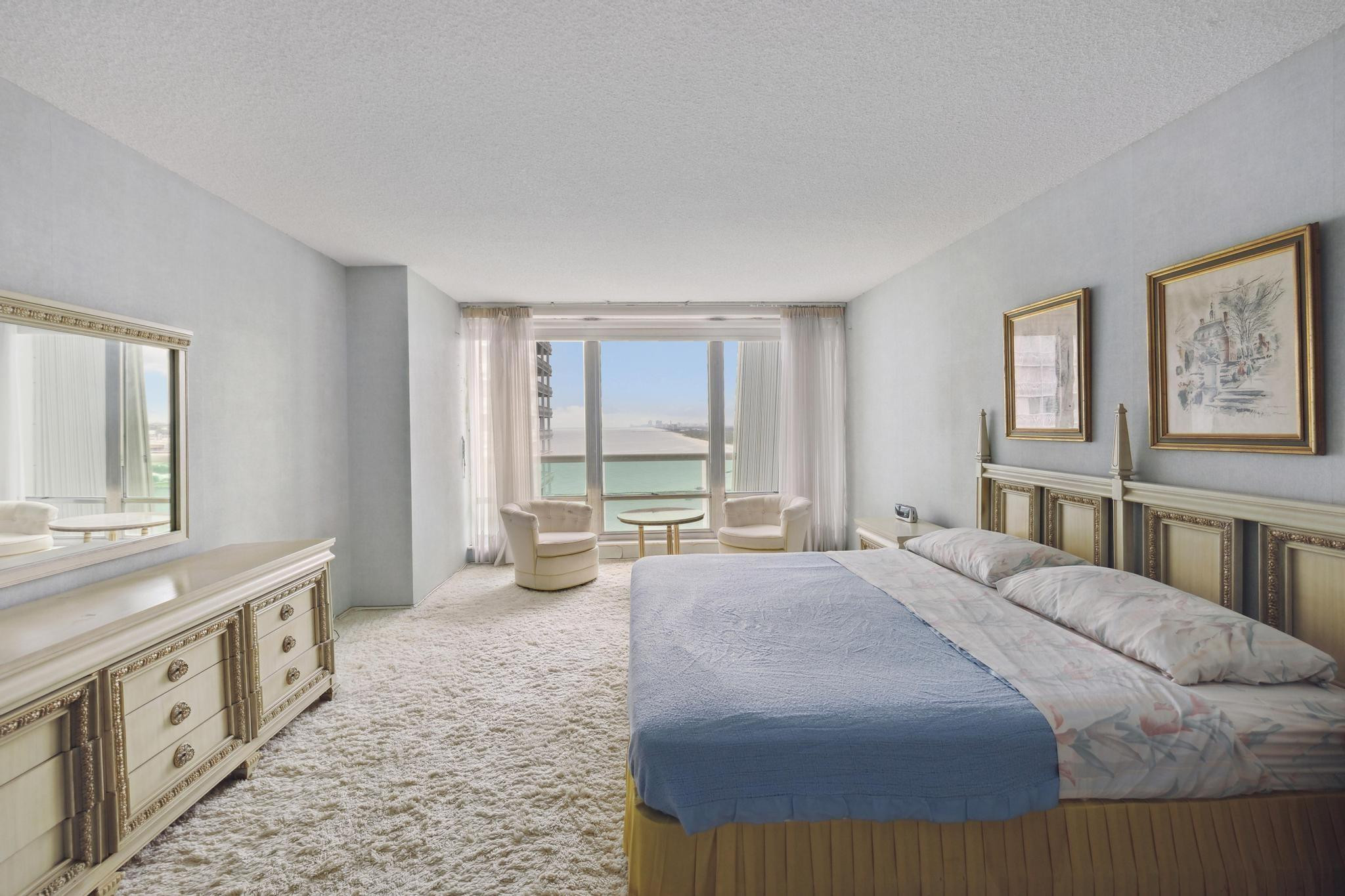 2100 S Ocean Ln Unit: 1811
