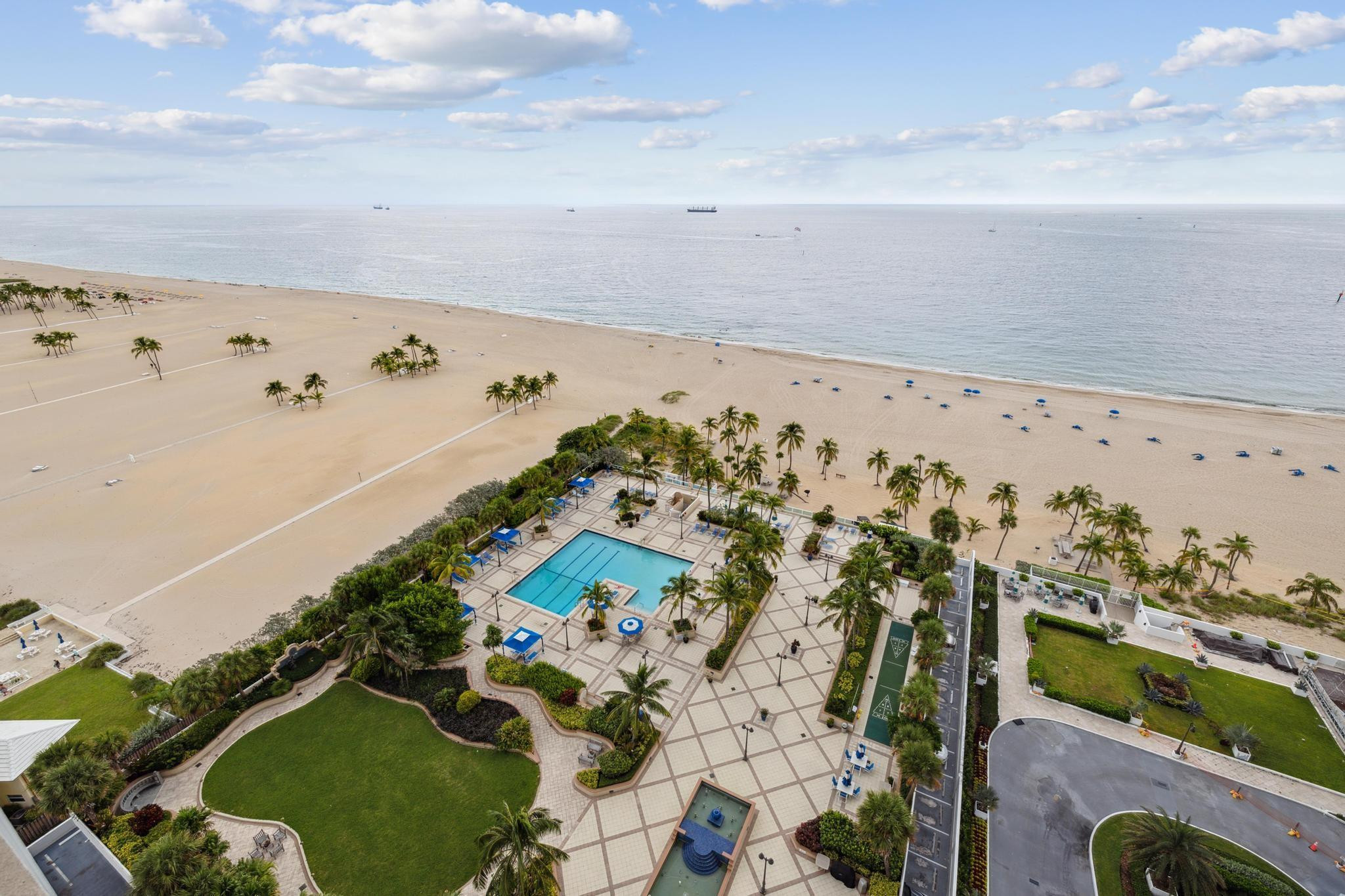 2100 S Ocean Ln Unit: 1811