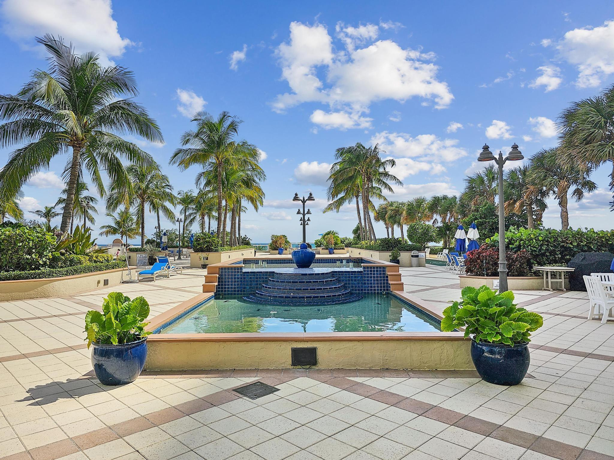 2100 S Ocean Ln Unit: 1811