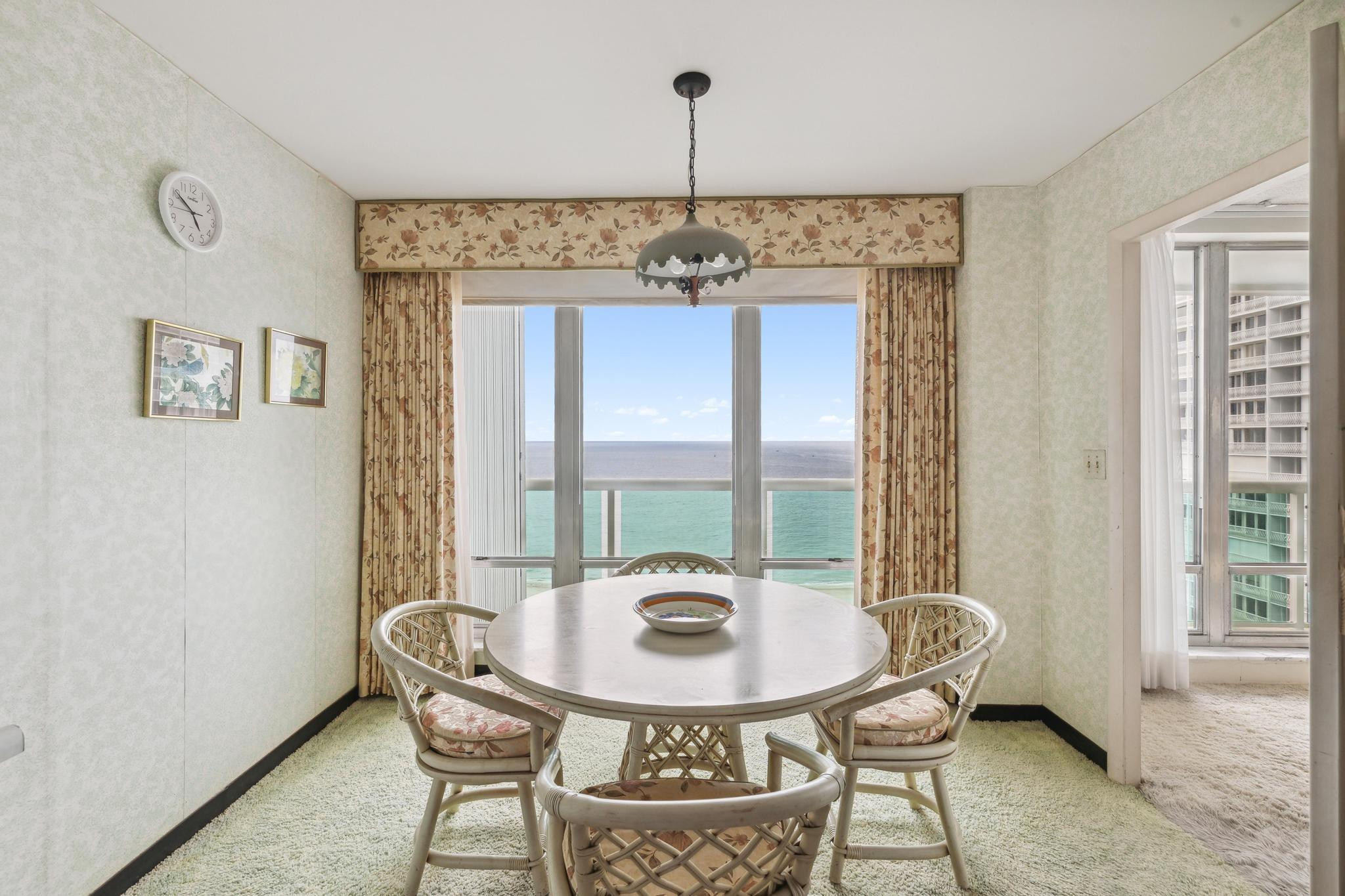 2100 S Ocean Ln Unit: 1811