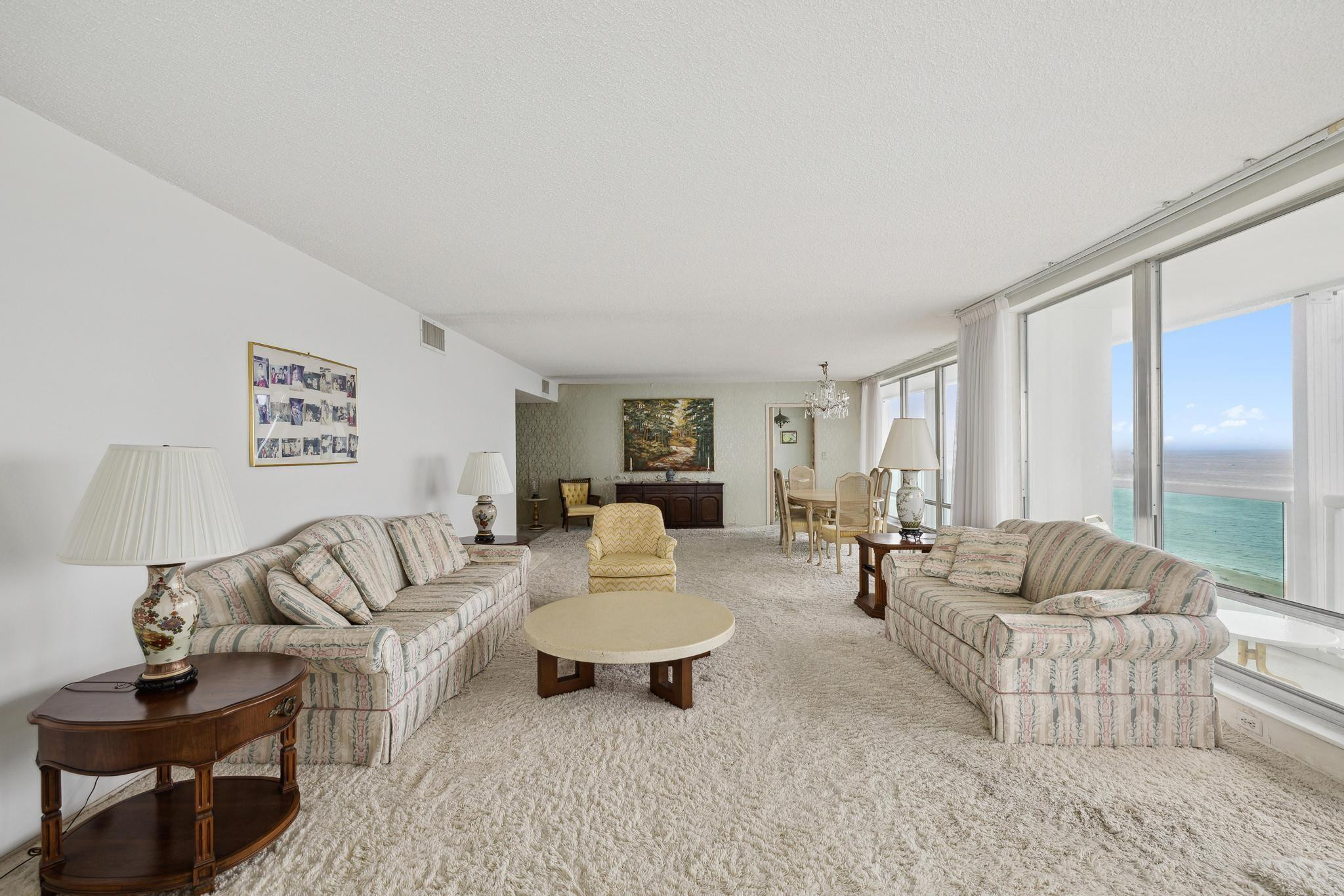 2100 S Ocean Ln Unit: 1811