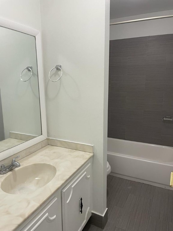 2960 Riverside Dr Unit: 316