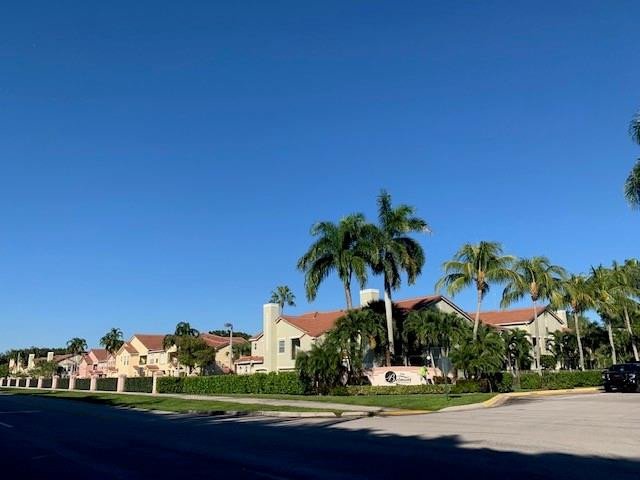 903 Belmont Pl Unit: 903