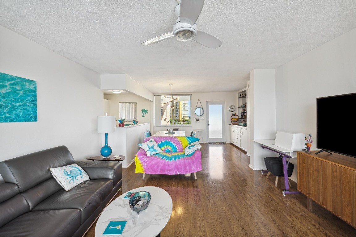 401 N RIVERSIDE DR Unit: 507