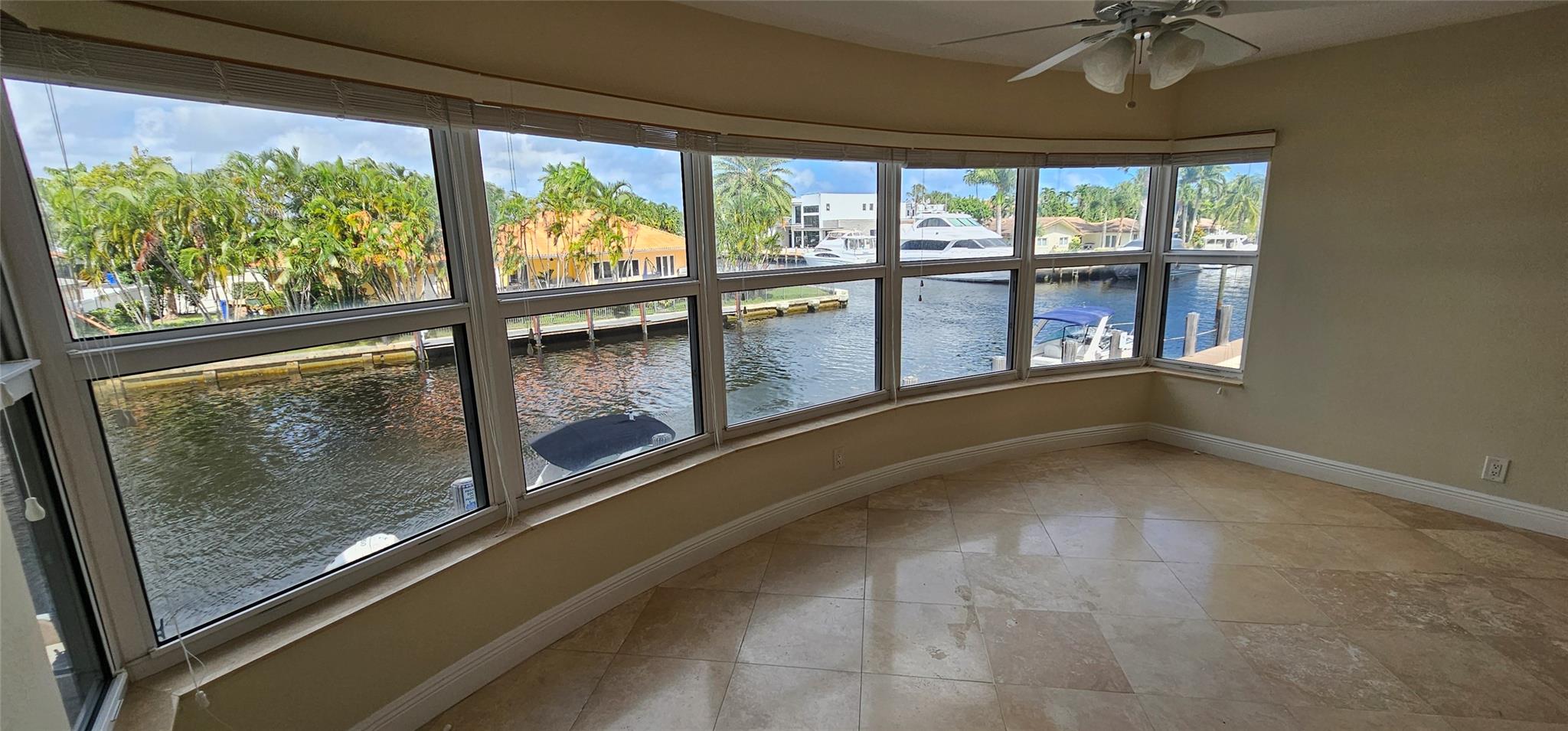 3031 NE 51ST ST Unit: 203W