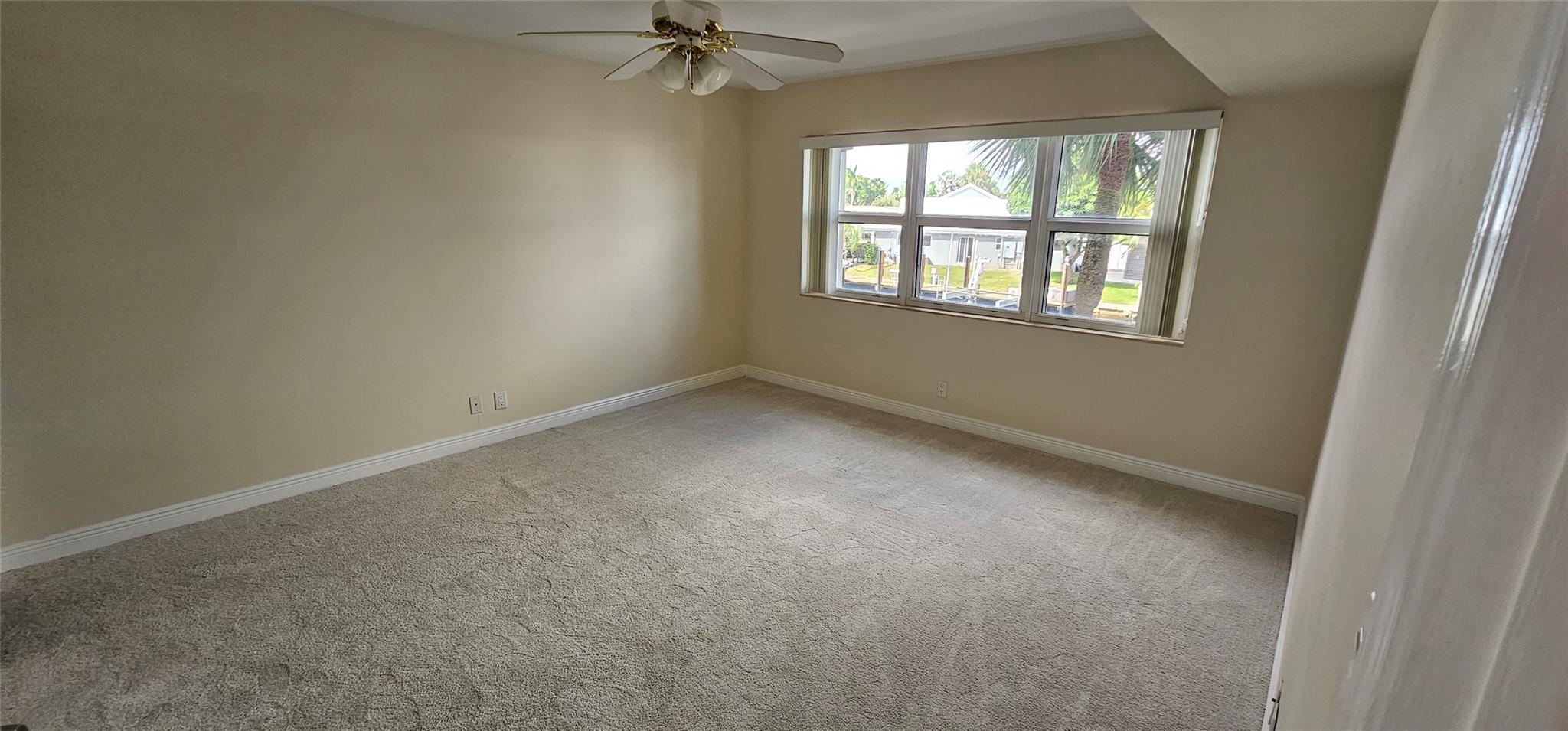 3031 NE 51ST ST Unit: 203W