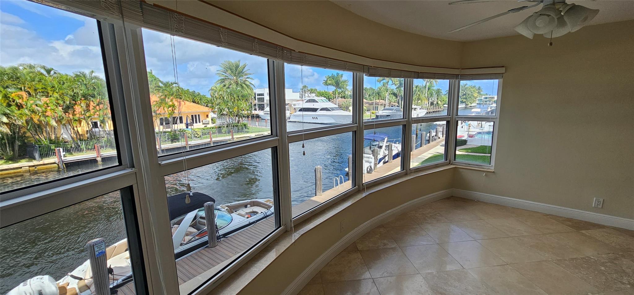 3031 NE 51ST ST Unit: 203W