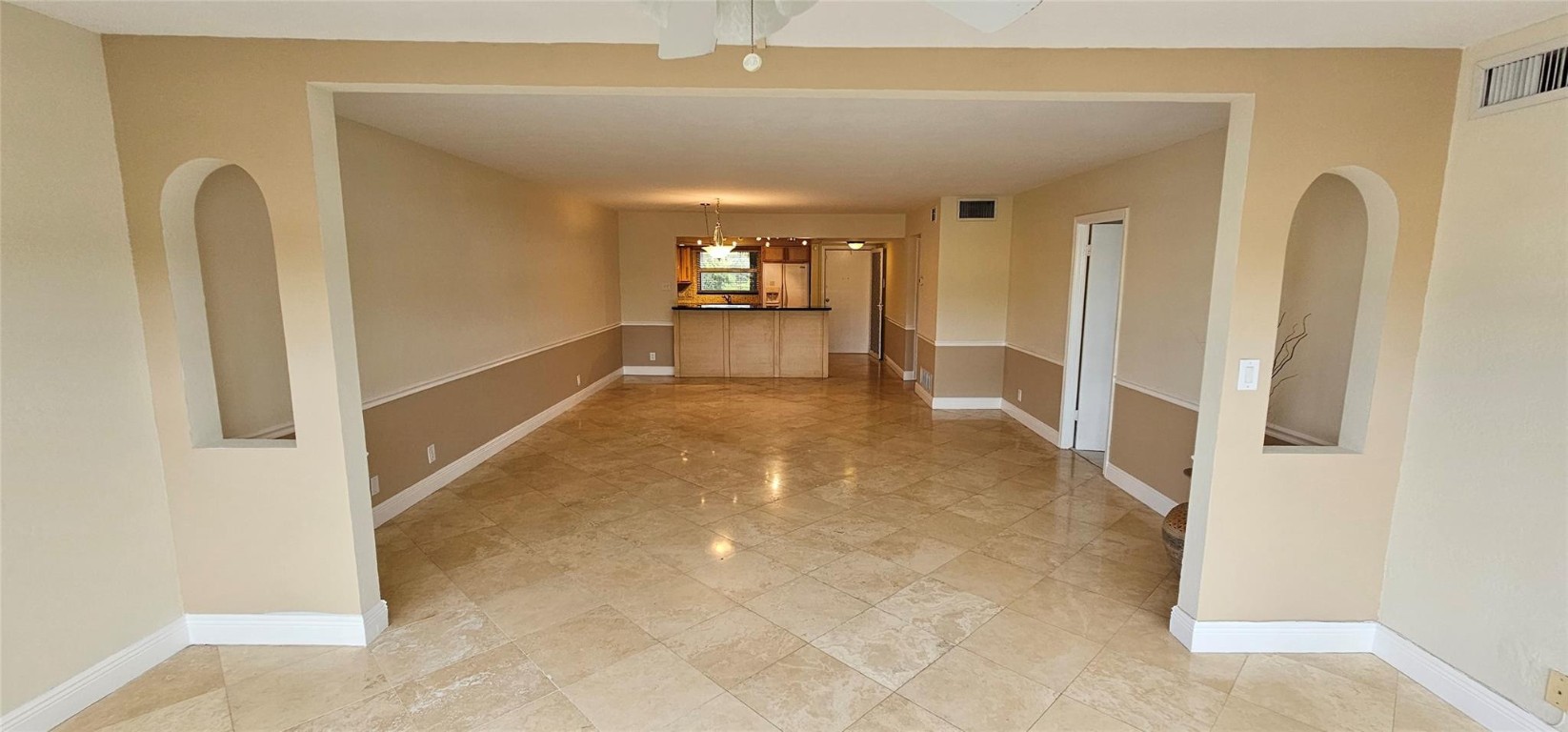 3031 NE 51ST ST Unit: 203W