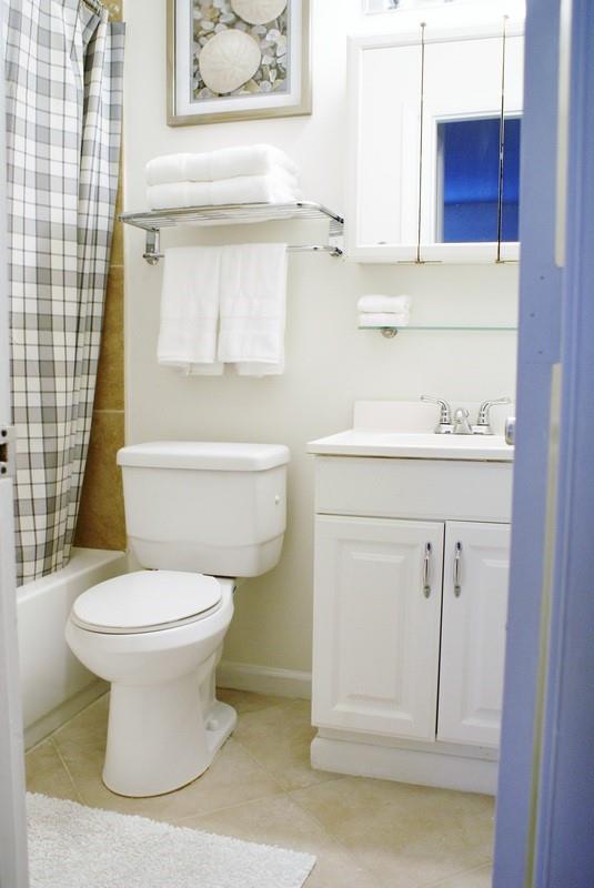 2300 NE 9th Ave Unit: 4