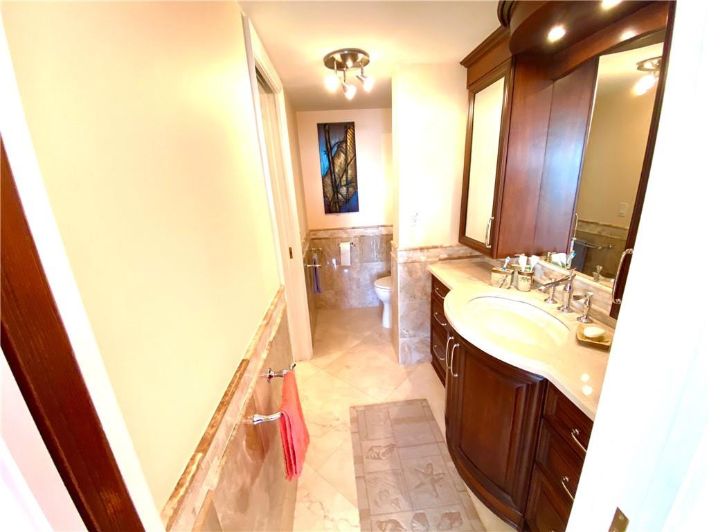1 Las Olas Circle Unit: 1005