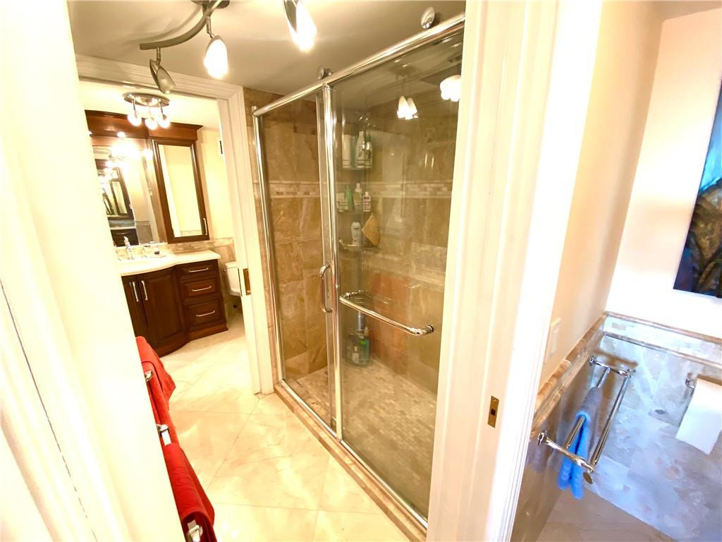 1 Las Olas Circle Unit: 1005