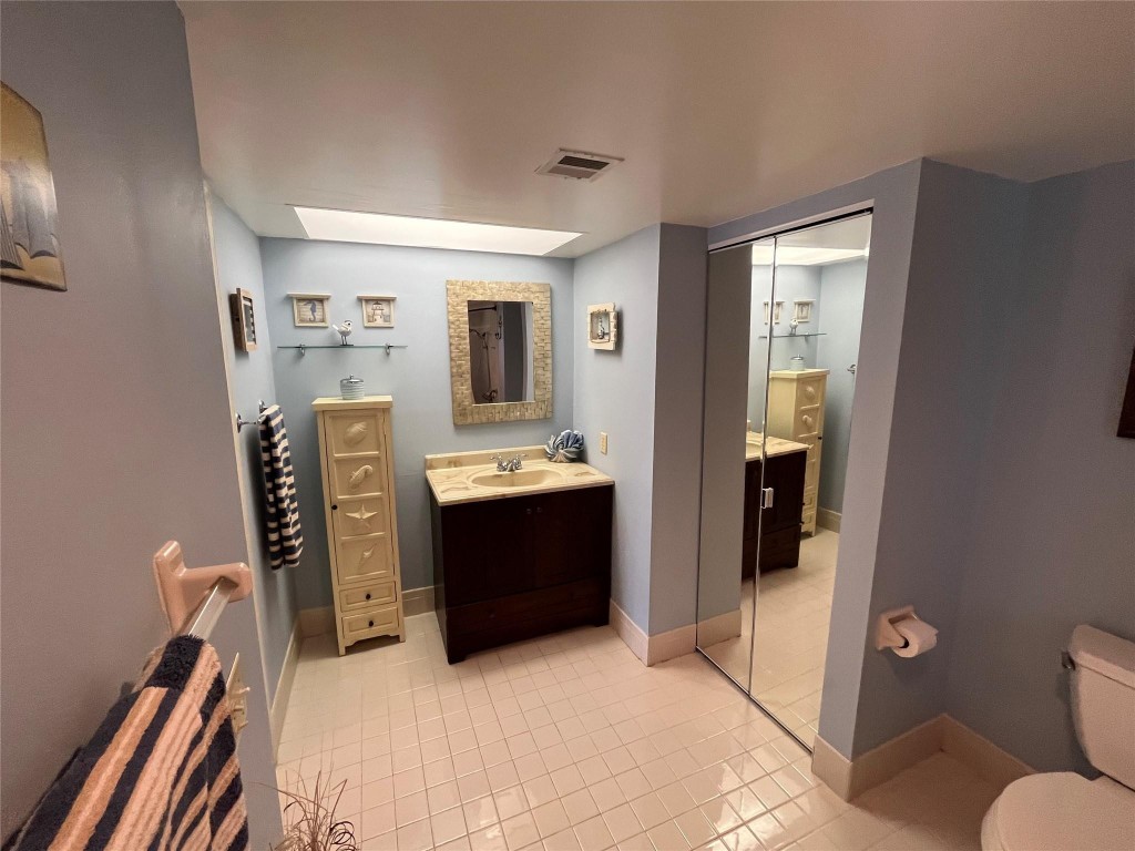 23370 Carolwood Ln Unit: 101