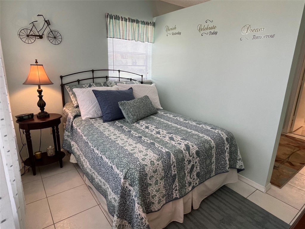 23370 Carolwood Ln Unit: 101