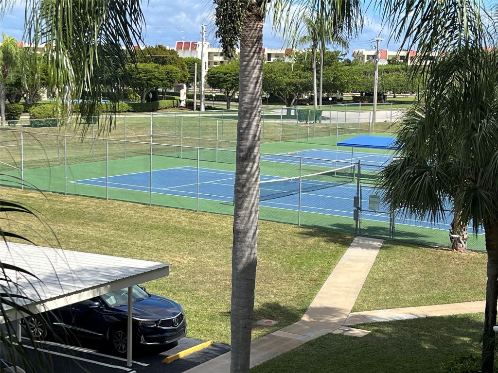 23370 Carolwood Ln Unit: 101