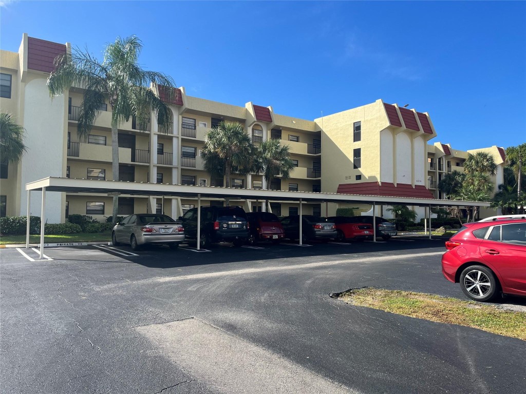 23370 Carolwood Ln Unit: 101