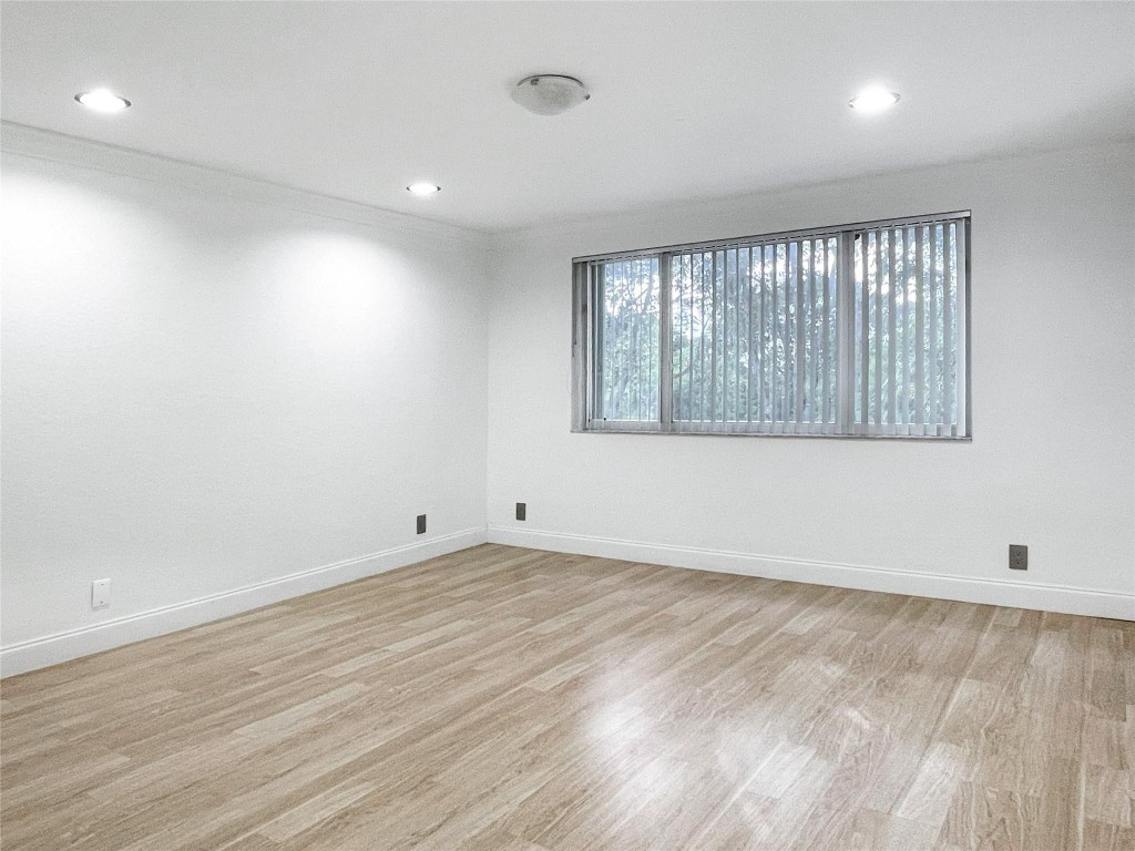 5648 NW 127th Ter Unit: 5648