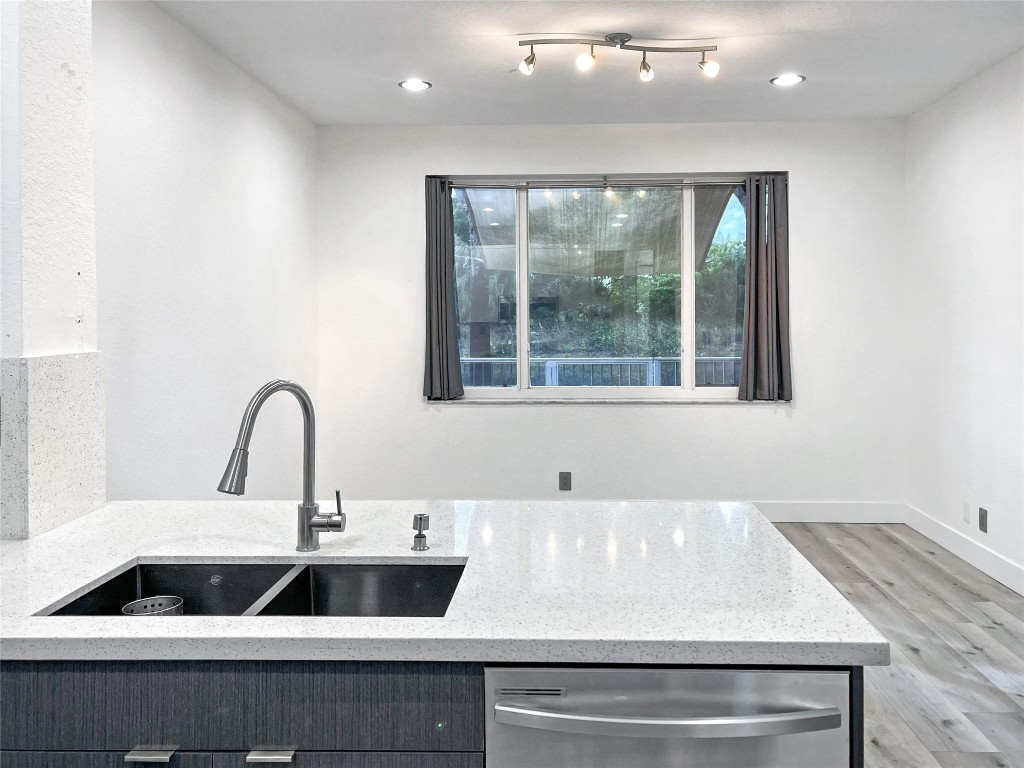 5648 NW 127th Ter Unit: 5648