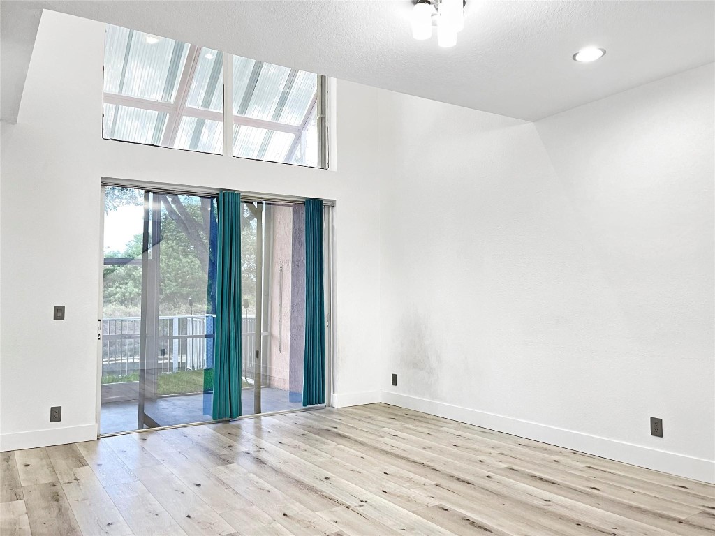 5648 NW 127th Ter Unit: 5648