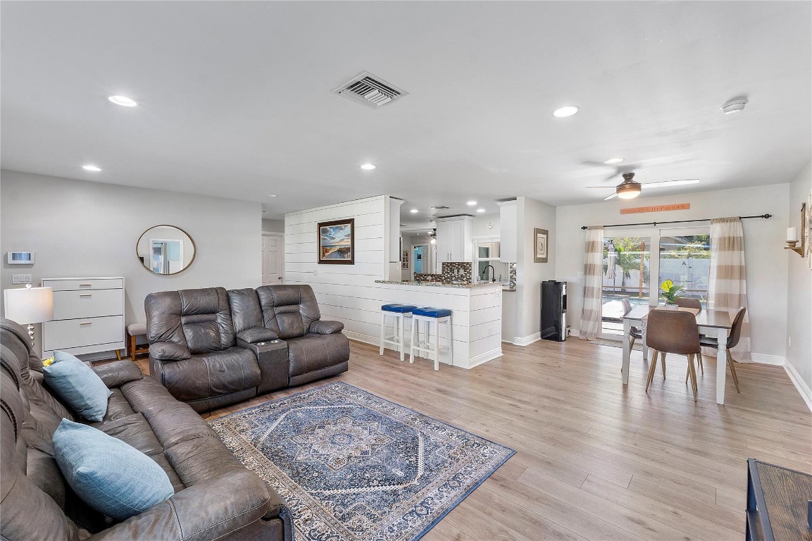 10398 Dorchester Drive