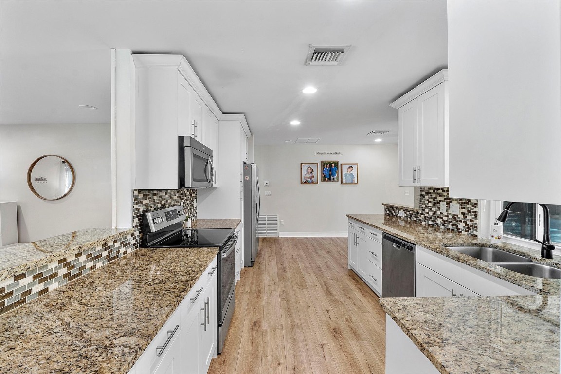 10398 Dorchester Drive