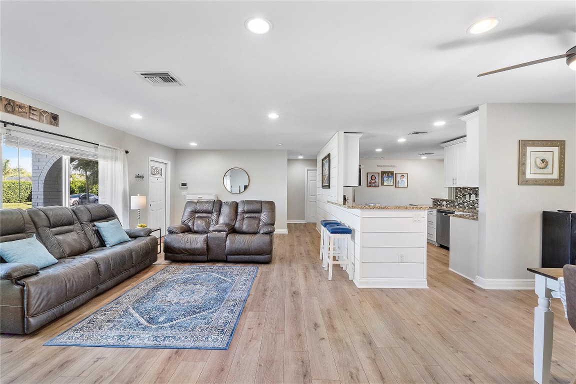 10398 Dorchester Drive