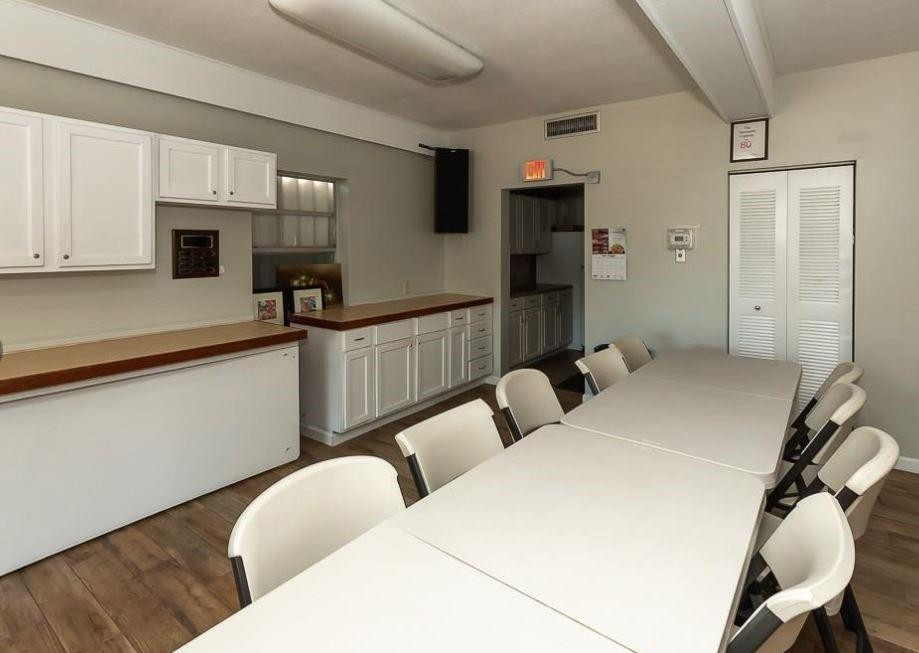 3550 NW 8th Ave Unit: 13