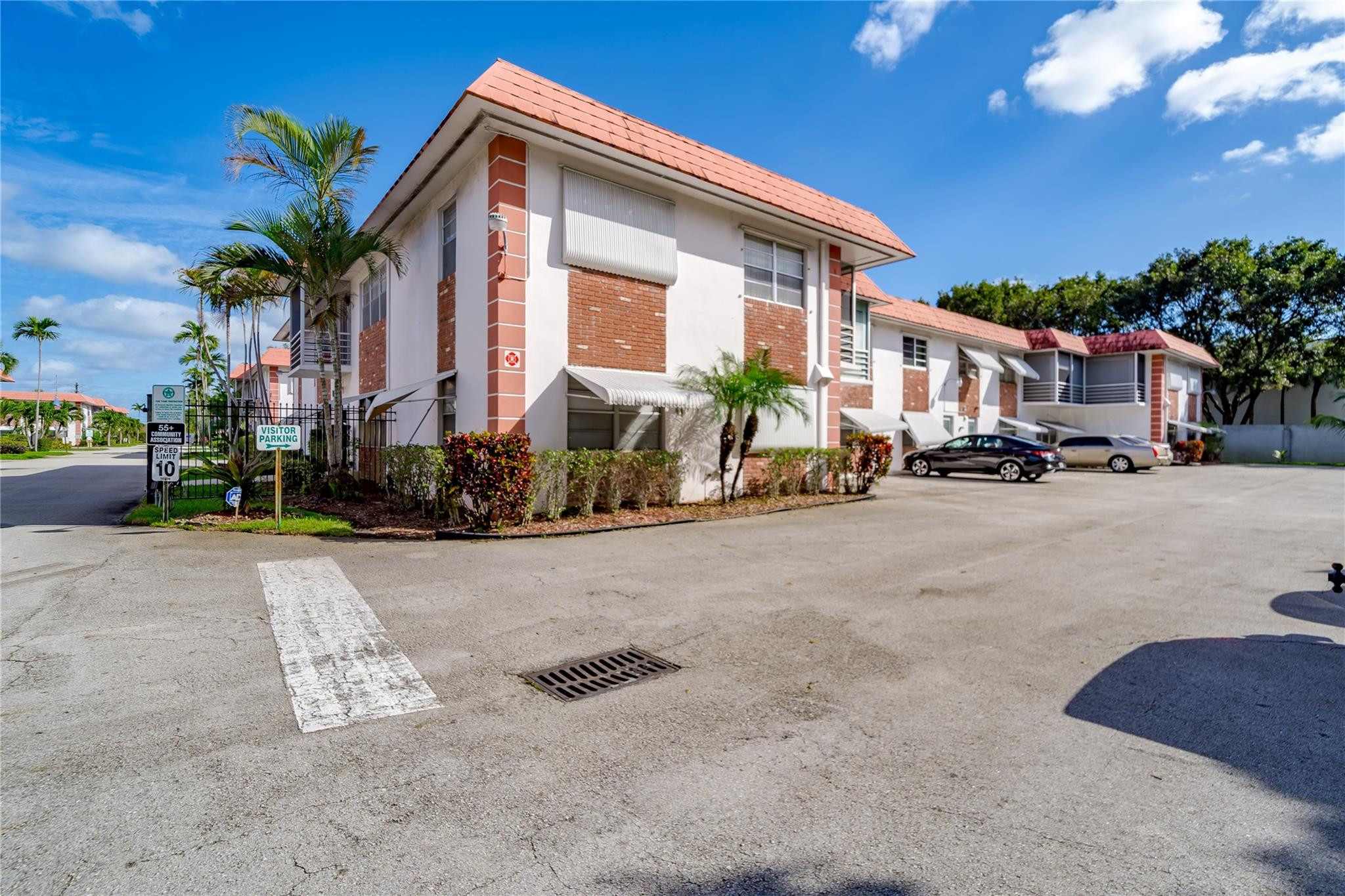 3550 NW 8th Ave Unit: 13