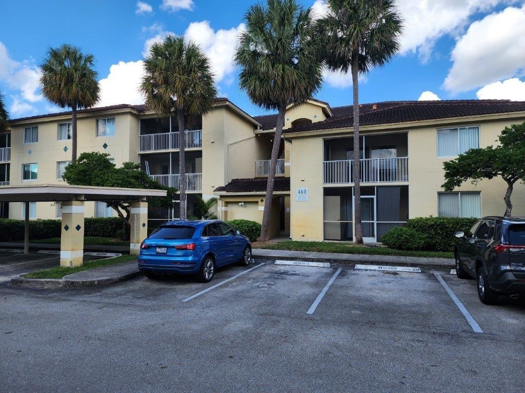 460 S Park Rd Unit: 6-209