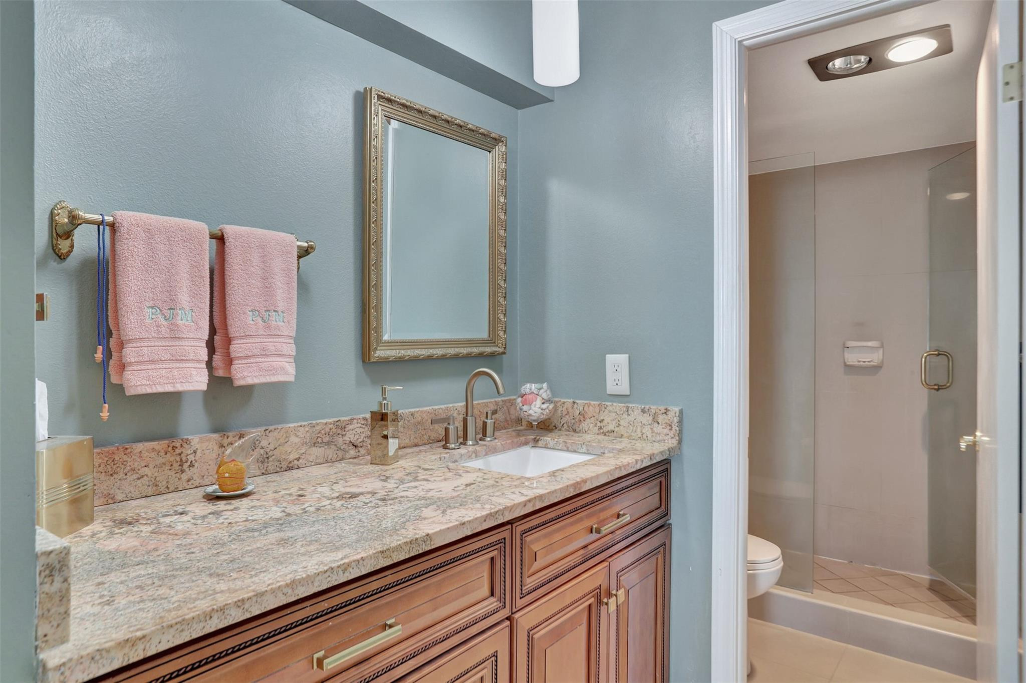 2000 S Ocean Boulevard 5H, Lauderdale-By-The-Sea Unit: 5H