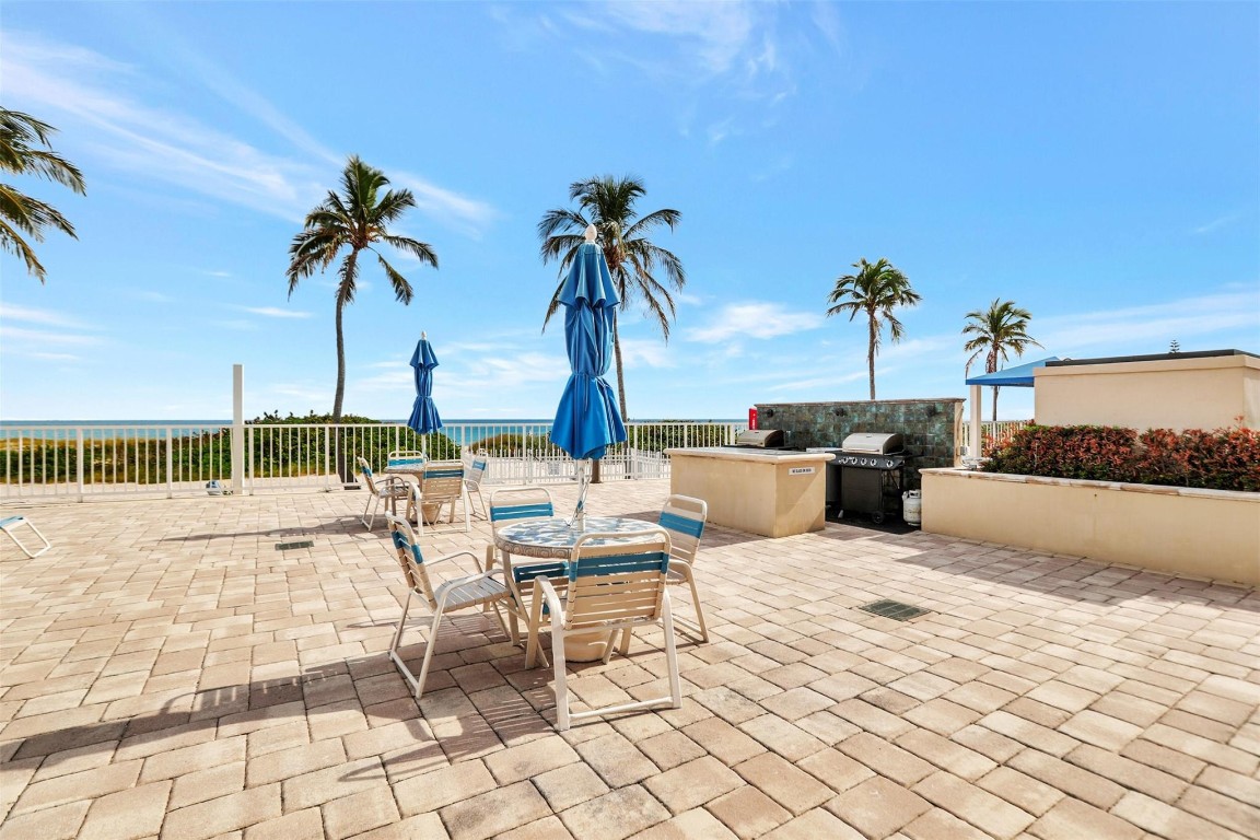 2000 S Ocean Boulevard 5H, Lauderdale-By-The-Sea Unit: 5H