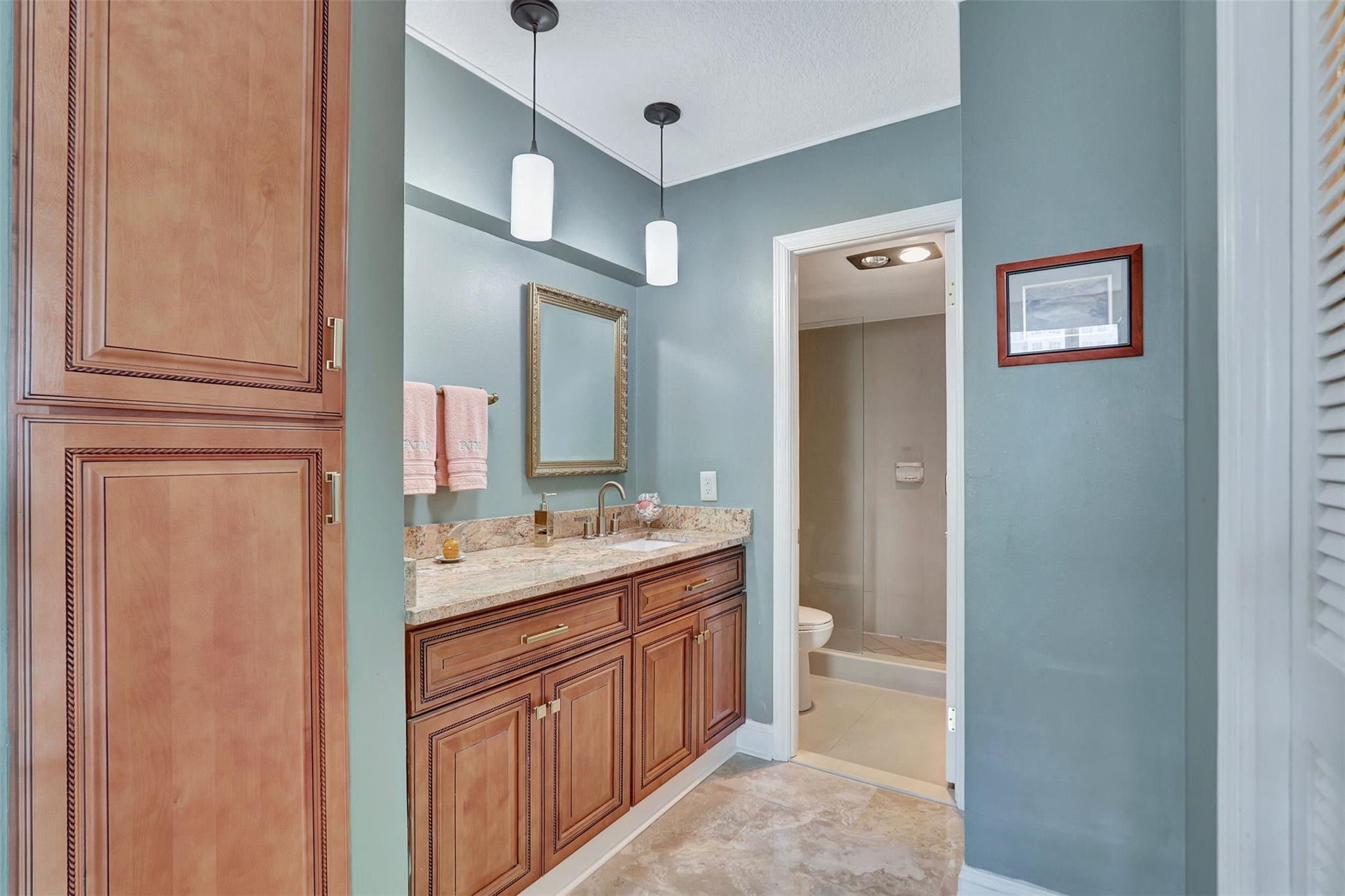 2000 S Ocean Boulevard 5H, Lauderdale-By-The-Sea Unit: 5H