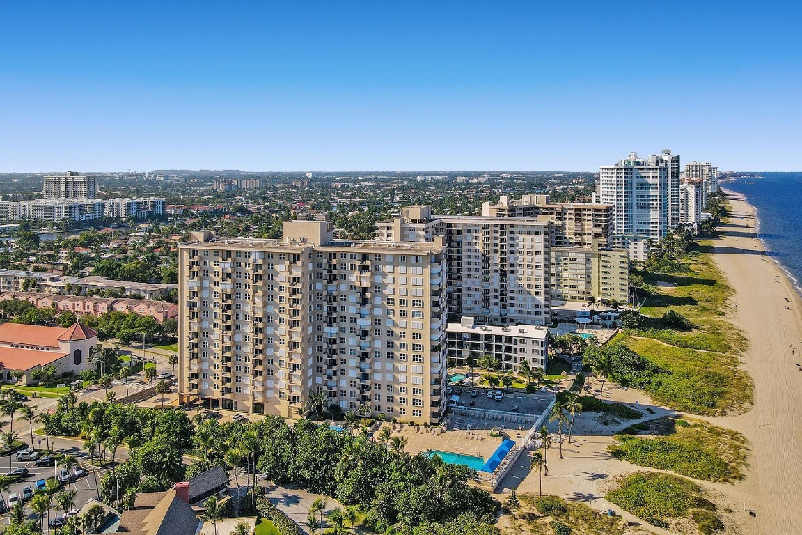 2000 S Ocean Boulevard 5H, Lauderdale-By-The-Sea Unit: 5H