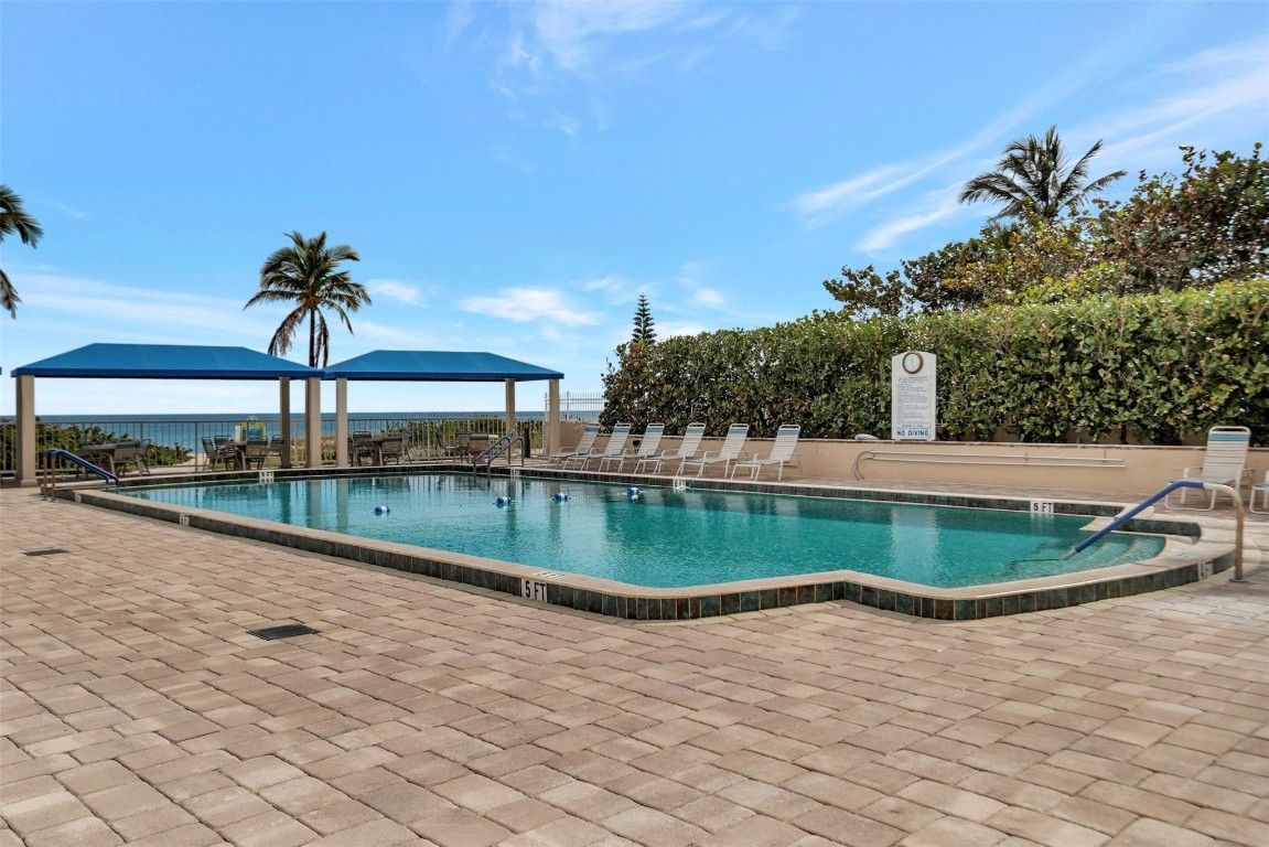 2000 S Ocean Boulevard 5H, Lauderdale-By-The-Sea Unit: 5H