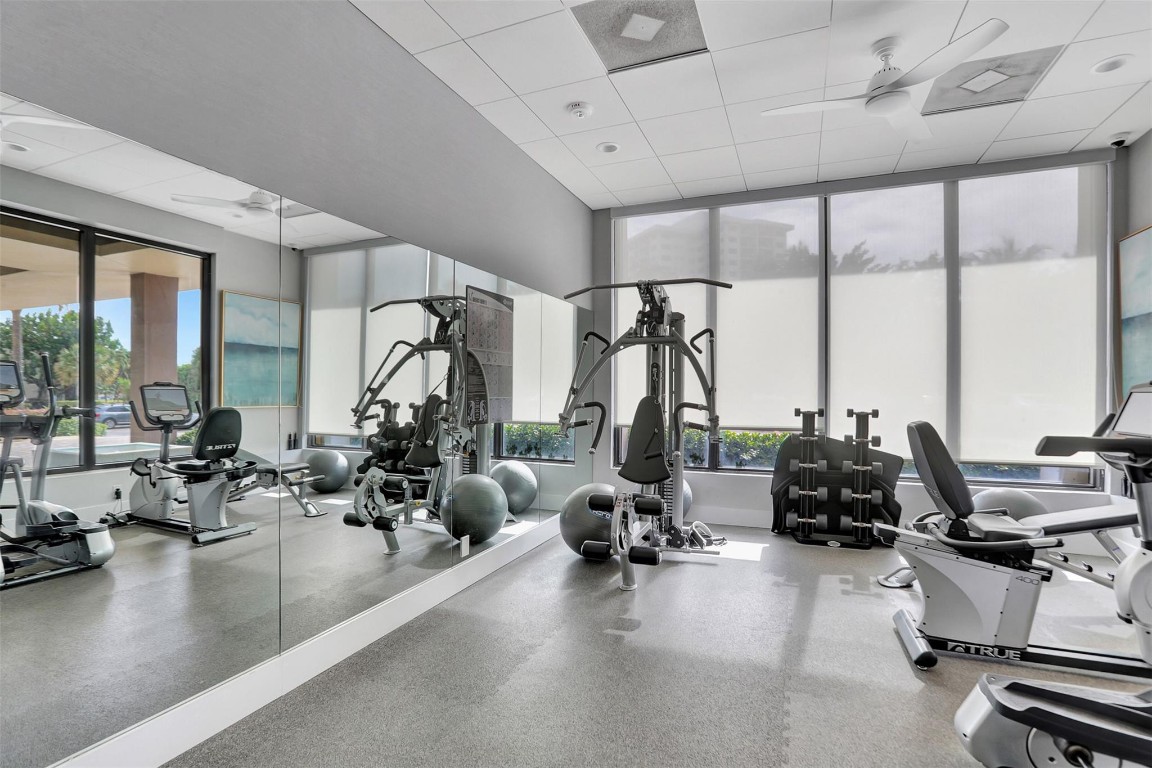 2000 S Ocean Boulevard 5H, Lauderdale-By-The-Sea Unit: 5H