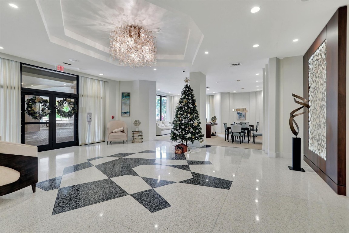 2000 S Ocean Boulevard 5H, Lauderdale-By-The-Sea Unit: 5H