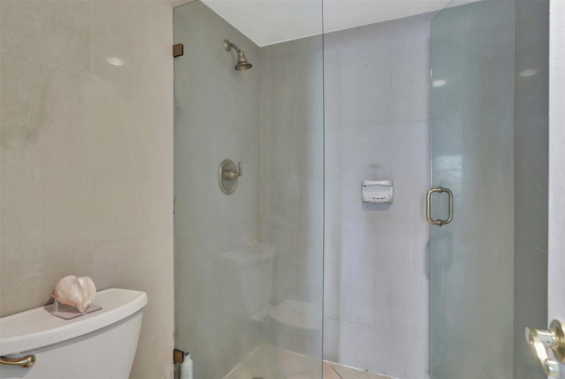 2000 S Ocean Boulevard 5H, Lauderdale-By-The-Sea Unit: 5H