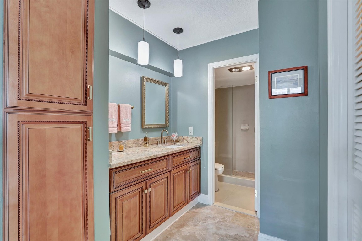 2000 S Ocean Boulevard 5H, Lauderdale-By-The-Sea Unit: 5H