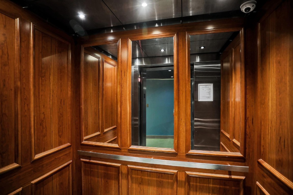 2000 S Ocean Boulevard 5H, Lauderdale-By-The-Sea Unit: 5H