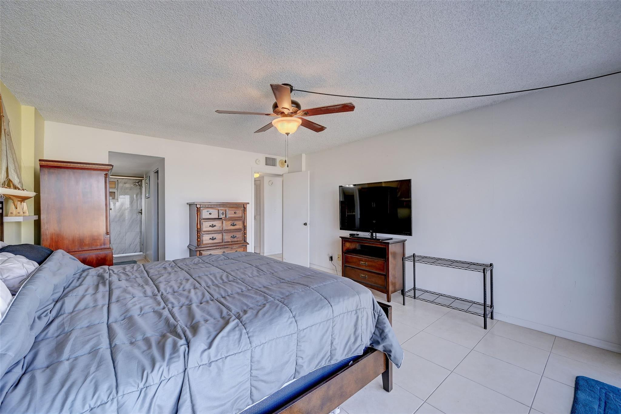 801 S Federal Hwy Unit: 1012