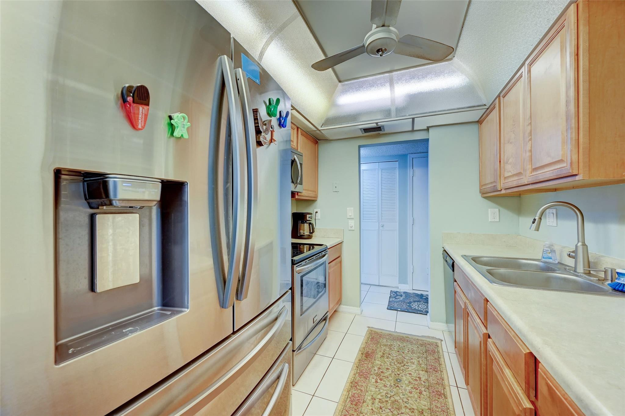 801 S Federal Hwy Unit: 1012