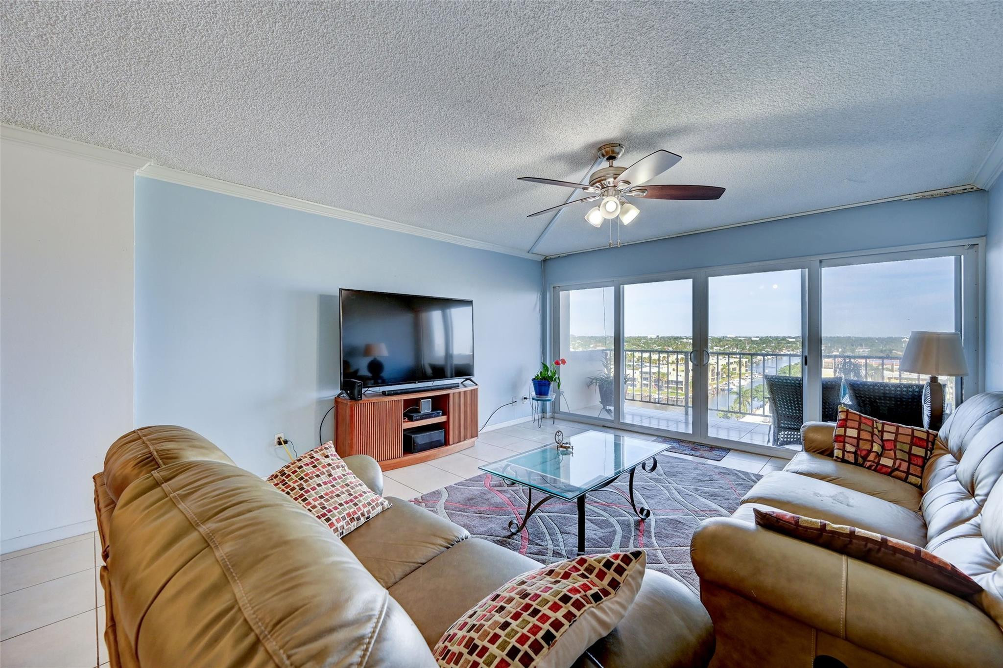 801 S Federal Hwy Unit: 1012