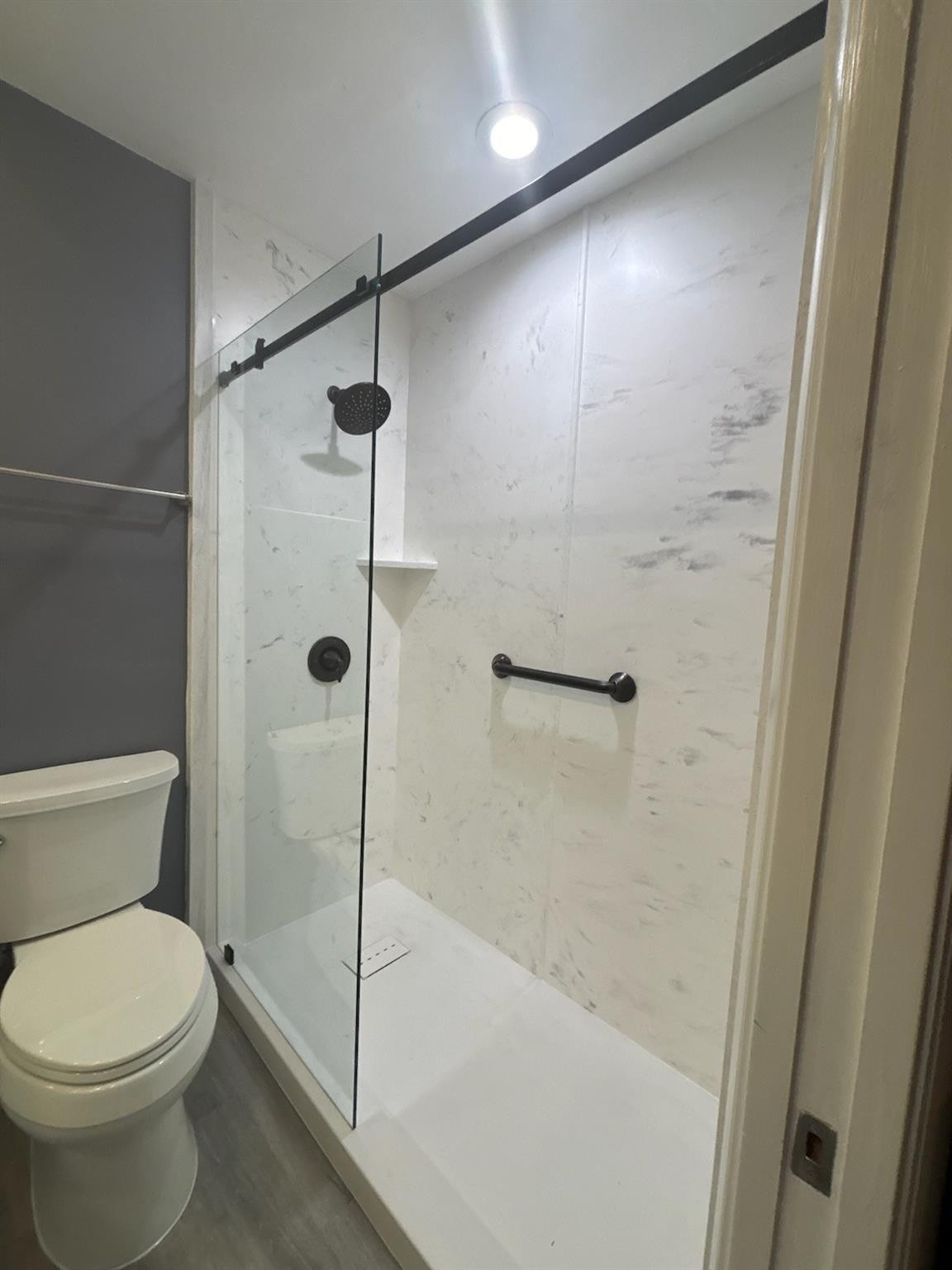 571 NE 7TH AVENUE Unit: 3B