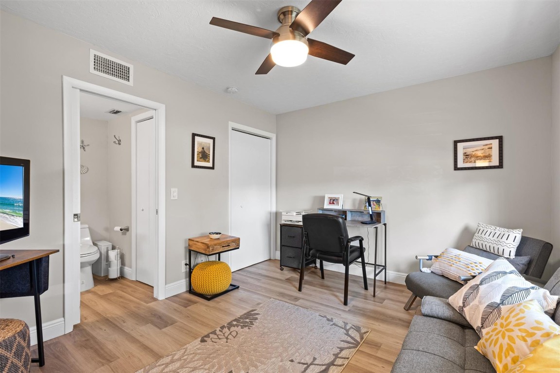 1280 NW 20th Ave Unit: 102