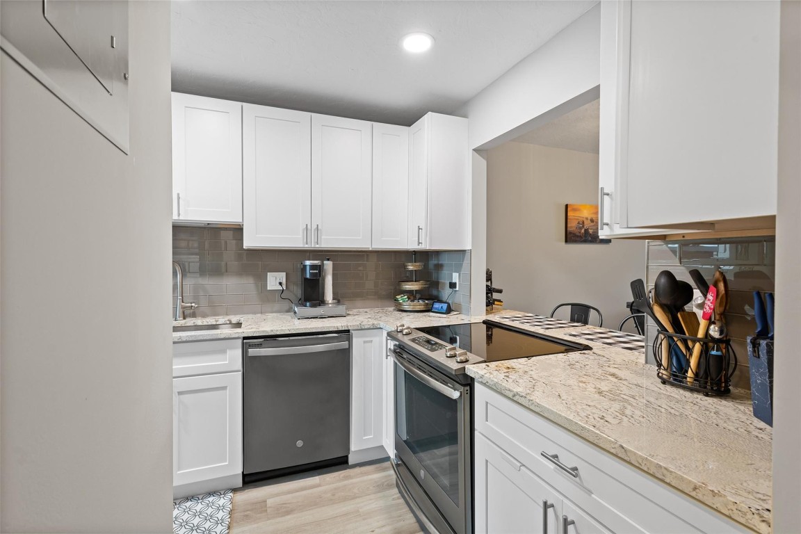 1280 NW 20th Ave Unit: 102