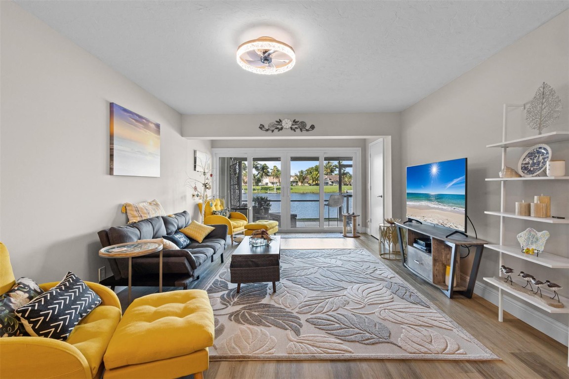 1280 NW 20th Ave Unit: 102