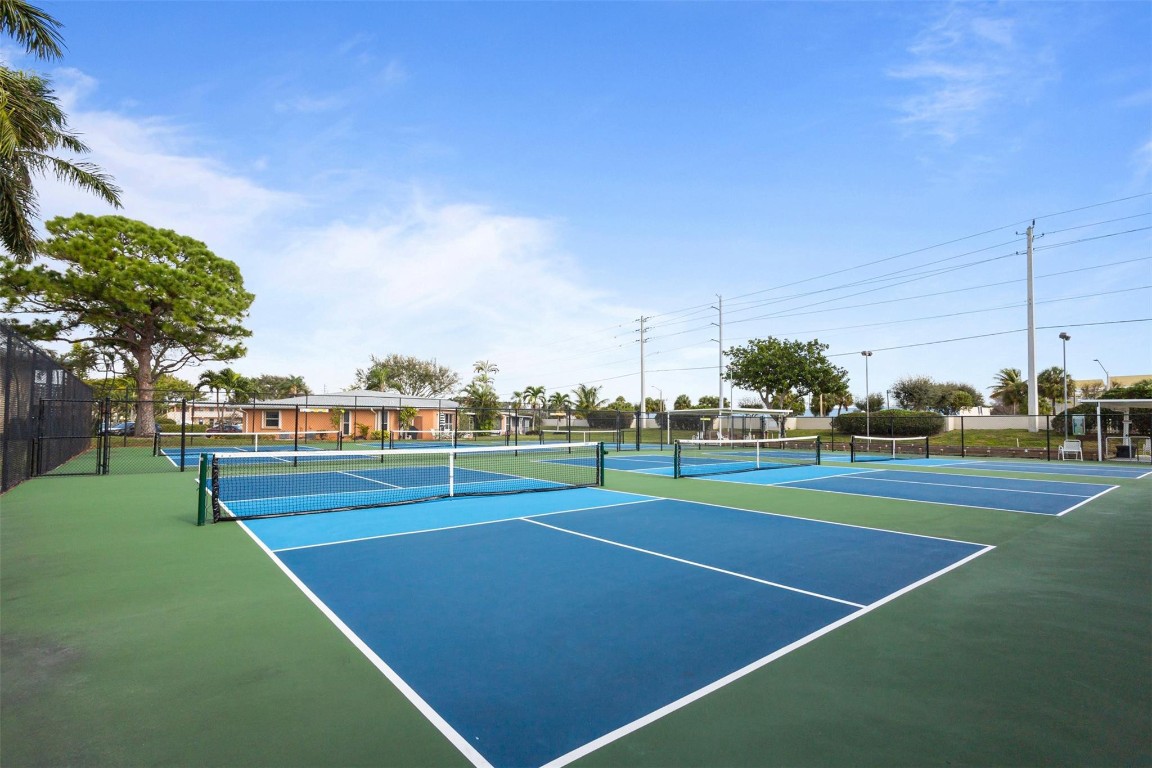 1280 NW 20th Ave Unit: 102