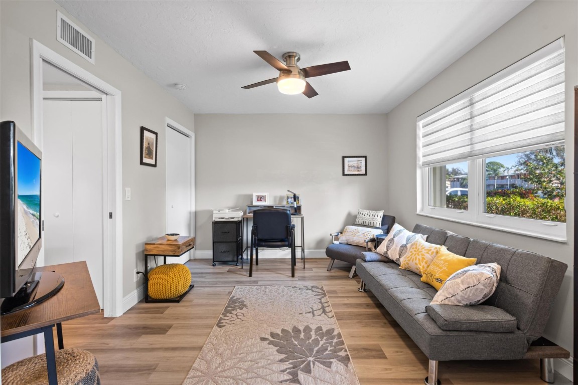 1280 NW 20th Ave Unit: 102