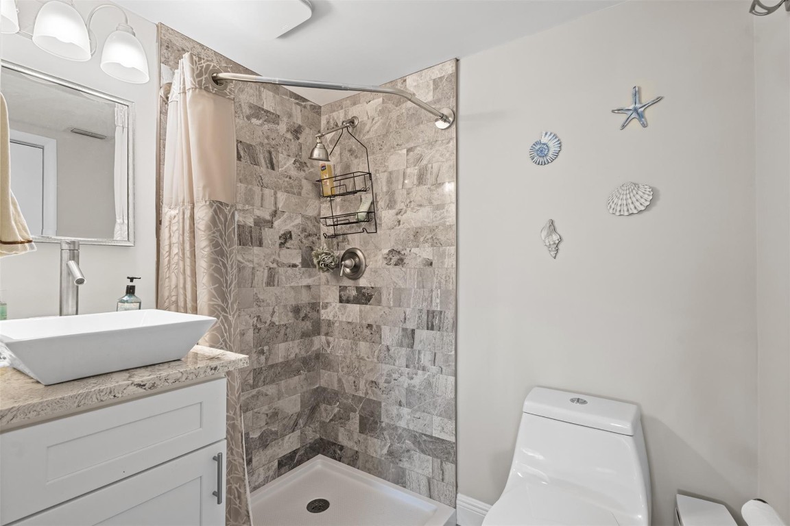 1280 NW 20th Ave Unit: 102