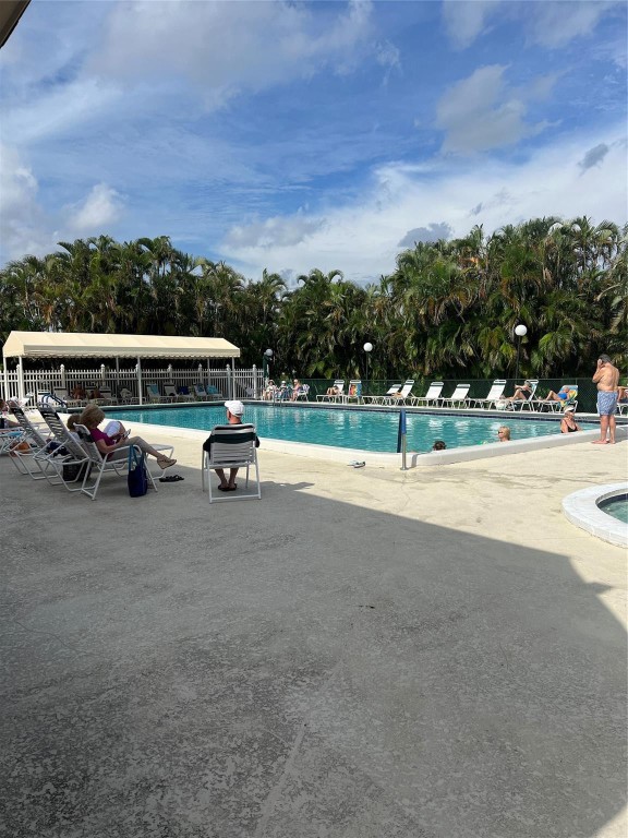 1280 NW 20th Ave Unit: 102