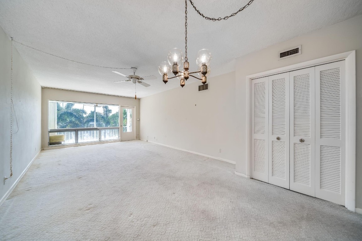 900 SW 12th St Unit: 202